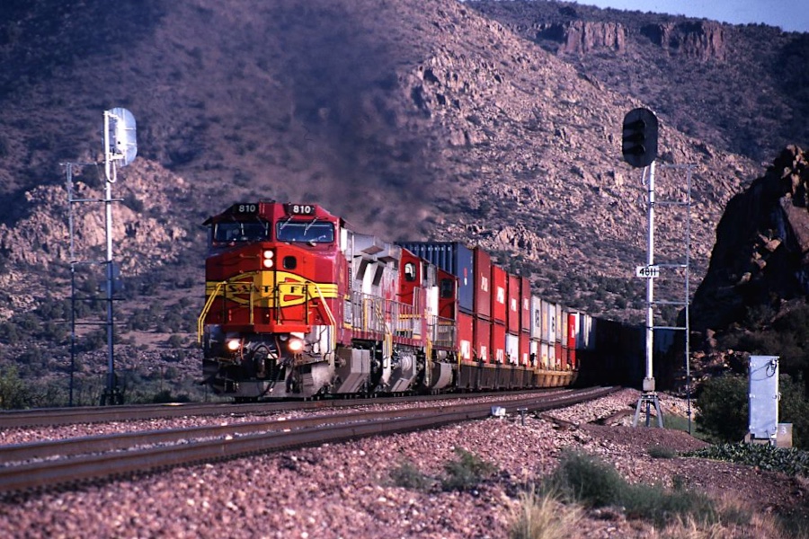 2012-06_atsf810