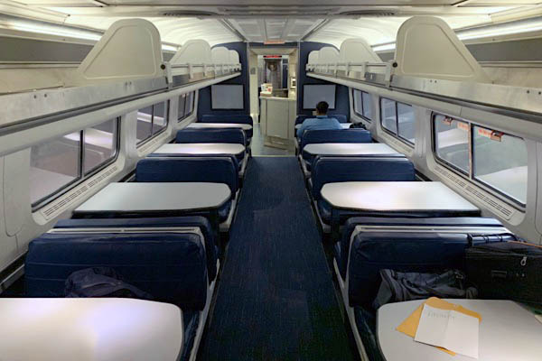 amtrak_lounge1