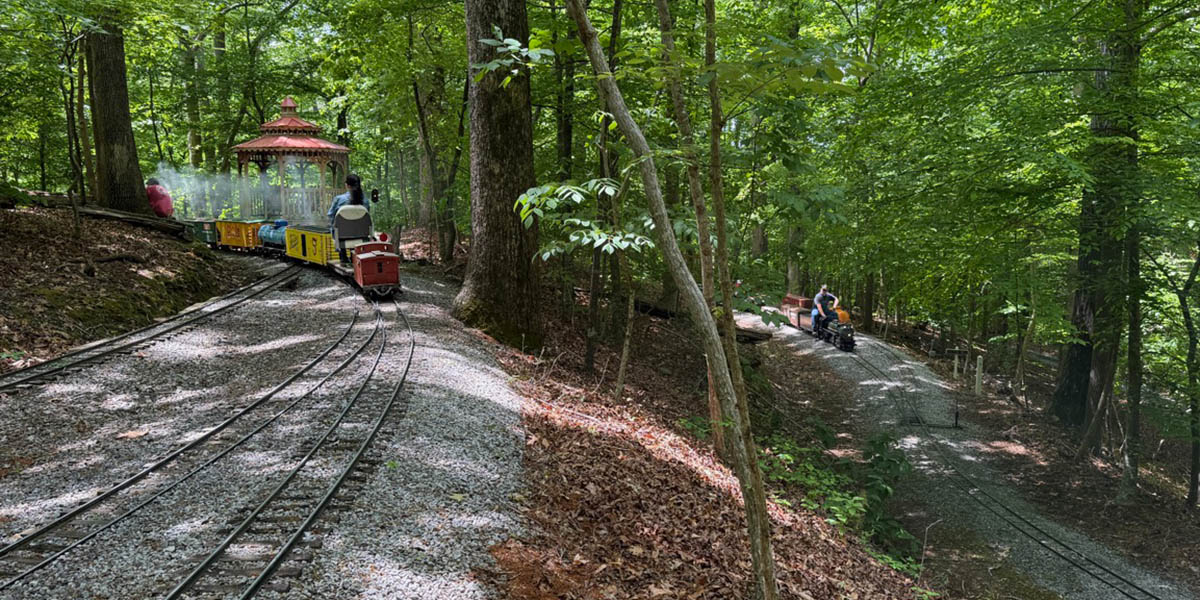 trains30