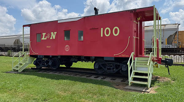 ln100d