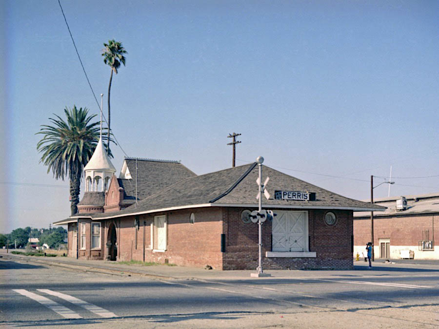 perris_depot1